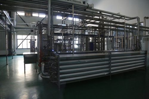 产品工艺流程图:饮料工厂称重装瓶称重,装袋人工排列,独立包装原料金